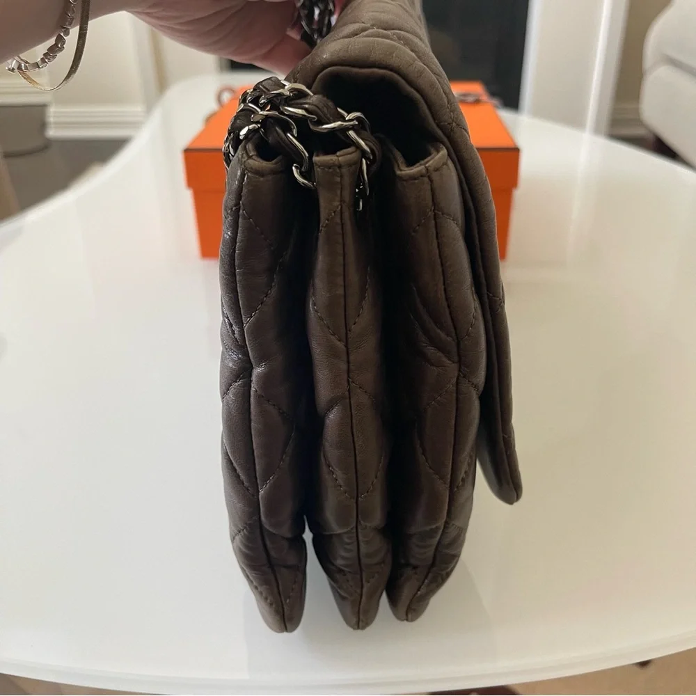 Authentic CHANEL Lambskin Double Chain Single Flap Maxi Size Handbag - Picture 10 of 16